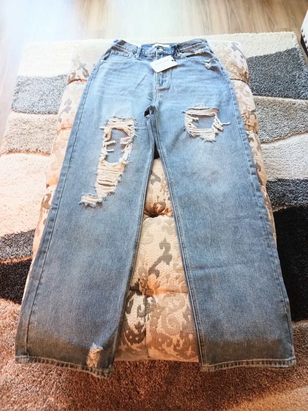 Dogma Denim Jeans (Los Angeles)/Dogma Denim High-Rise Distressed Straigth Leg